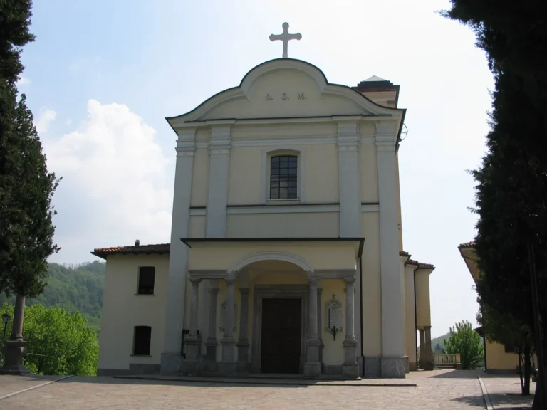 Chiesa di San Paolo Apostolo a Monte Marenzo, provincia di Lecco